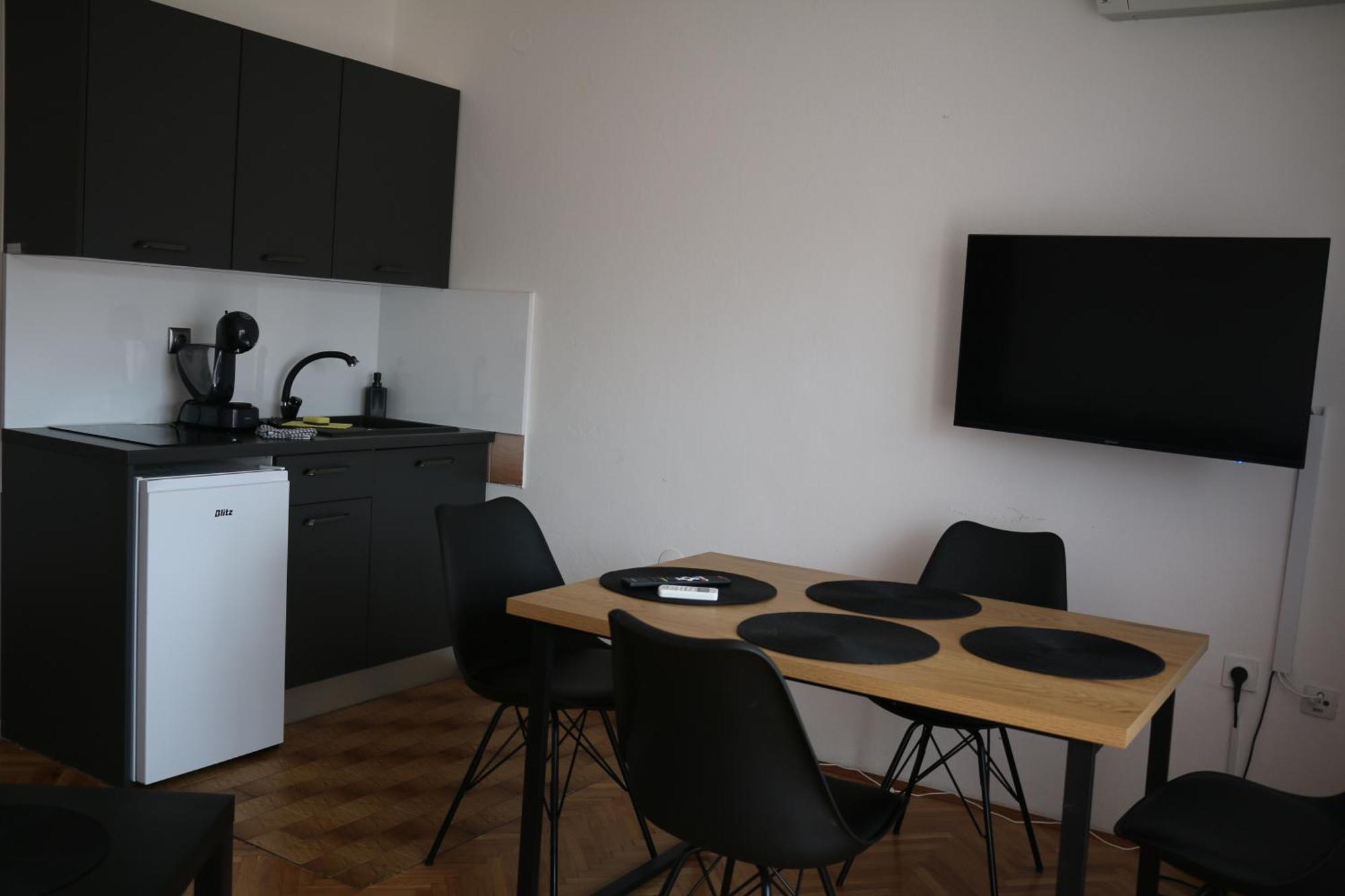 Apartment Suhi Brod