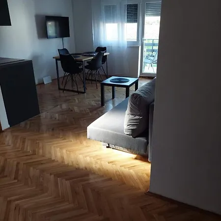 Apartmani Suhi Brod Medulin Exterior photo