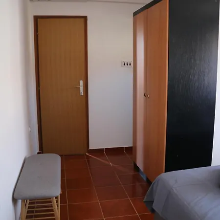Apartmani Suhi Brod Medulin Exterior photo