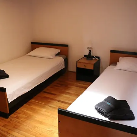 Apartmani Suhi Brod Medulin Exterior photo