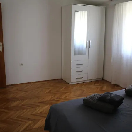 Apartmani Suhi Brod Medulin Exterior photo