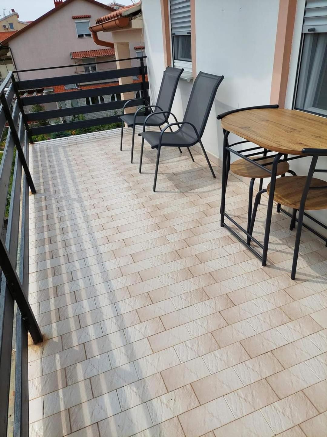 Suhi Brod Apartma *